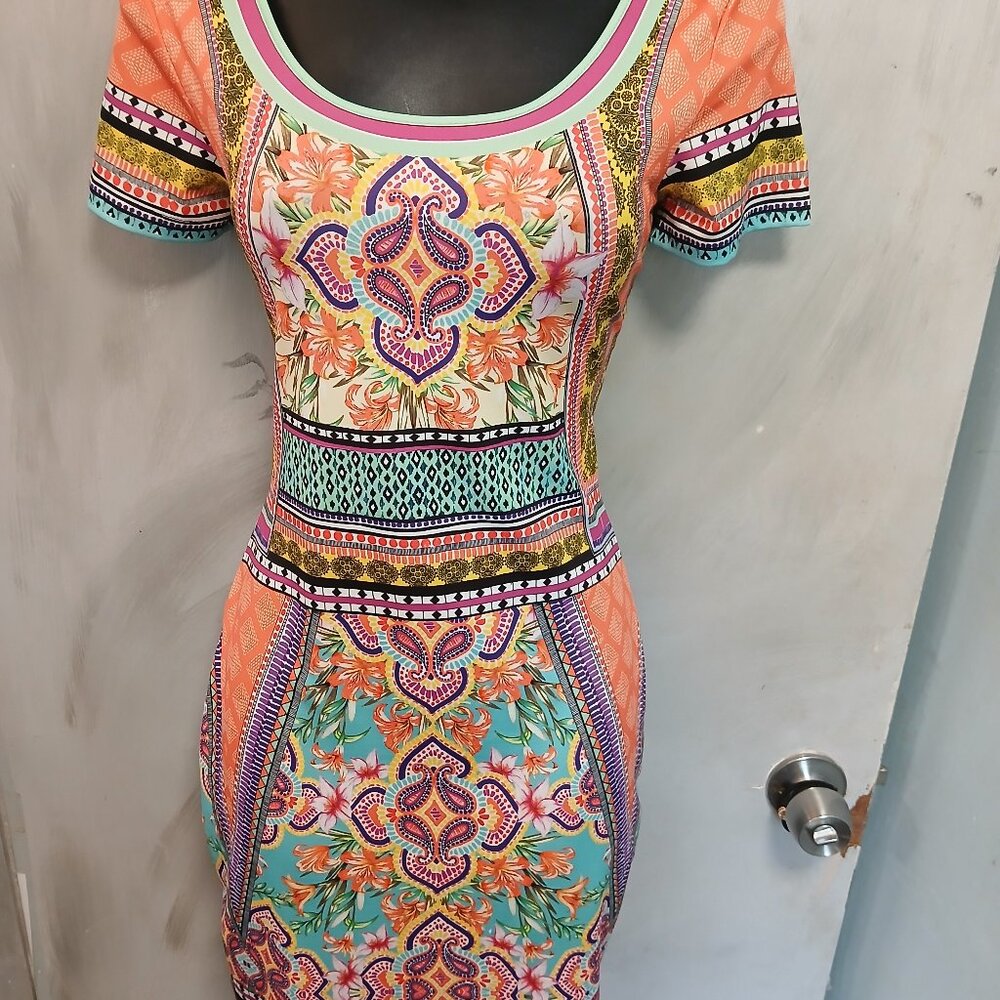 Floral Mosaic Scoop-Neck Bodycon Dress in Coral and Teal
